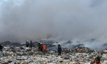 Ante “agresión” a la salud que supone el incendio de Duquesa, sectores claman por solución definitiva