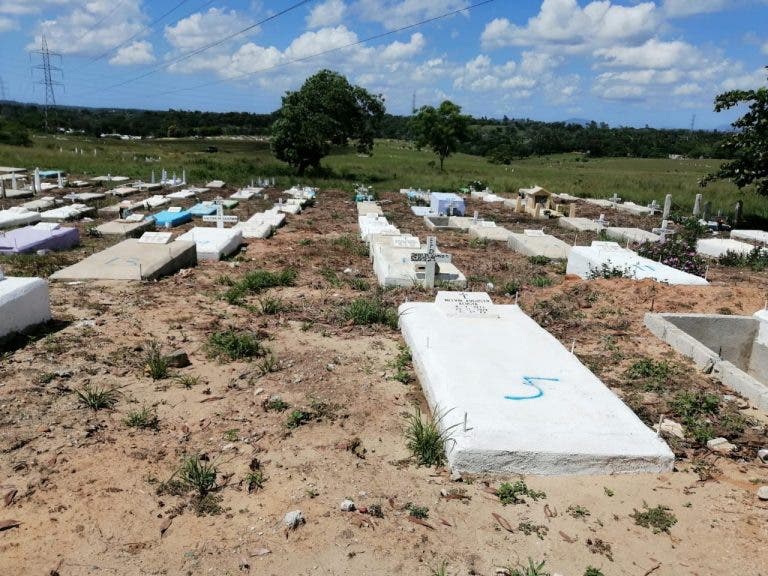 Ante la inercia del Ayuntamiento, Gobierno debe intervenir cementerio improvisado