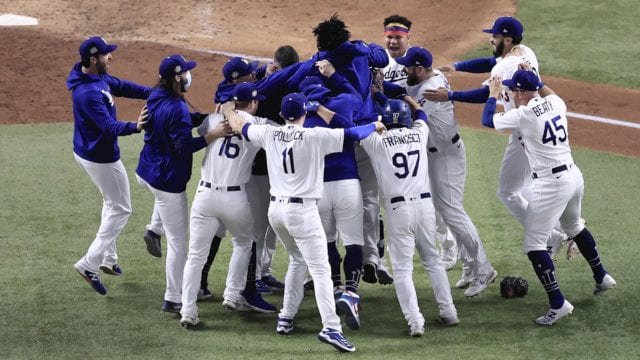 Luego de 32 años Dodgers de Los Angeles se alzan con la corona de la Serie Mundial