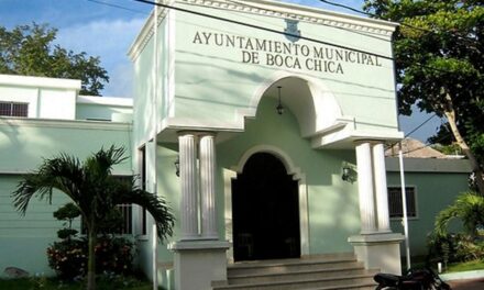 Alcalde Boca Chica designa nueva directora de Bienestar Social y Concejo lo aprueba