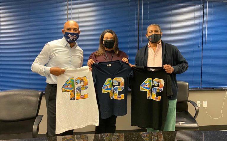 Mariano Rivera y Cibao Meat Products hacen alianza para recaudar fondos para ayudas