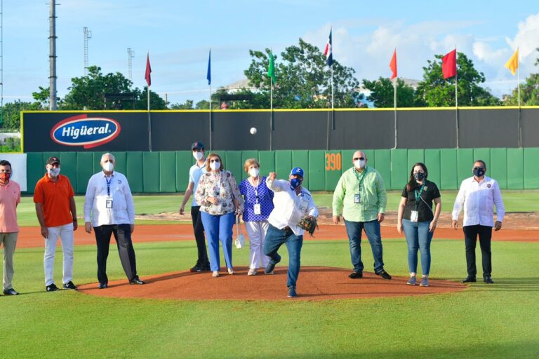 Suspenden por lluvias choque inaugural de  béisbol entre Toros y Estrellas en La Romana