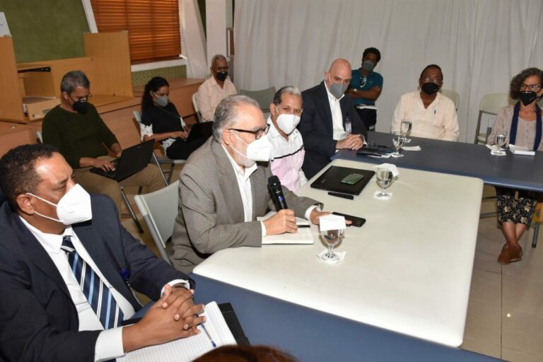 Ceara Hatton: ordenamiento territorial y gestión riesgo fundamentales para RD