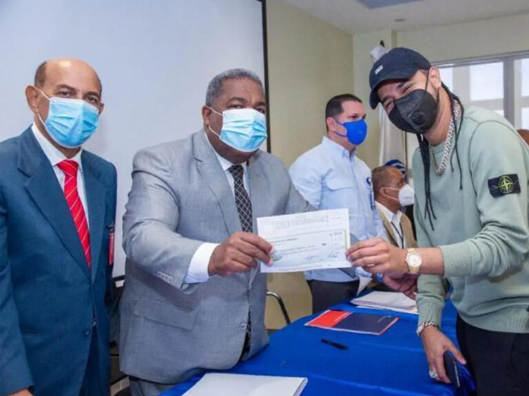 Artistas de la diáspora pedirán se les explique las razones por qué los dejaron fuera de la ayuda