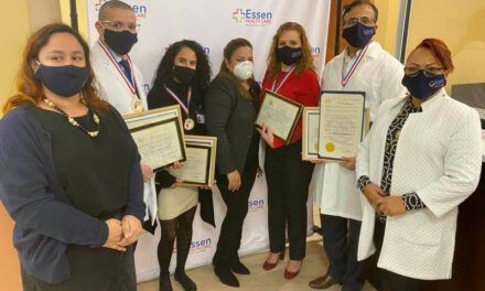 Casa Cultural Dominicana USA reconoce médicos por sus luchas contra COVID-19 en el Bronx