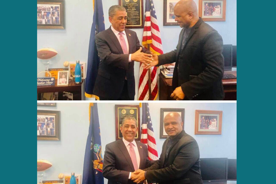 Congresista Adriano Espaillat reconoce labor digital durante 10 años del bloguero José Zabala