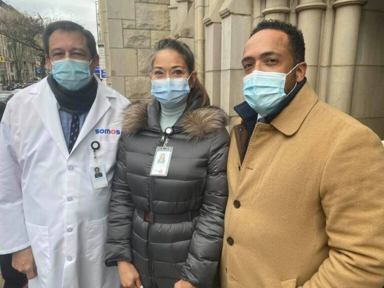 Médicos comunitarios primarios de Nueva York llaman a pacientes a vacunarse contra Covid19