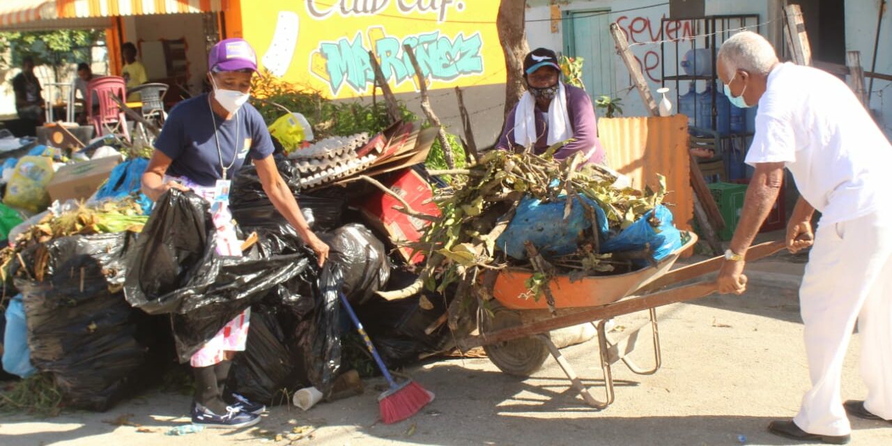 Alcalde Fermín Brito califica de éxito jornada de limpieza convocada por líderes comunitarios