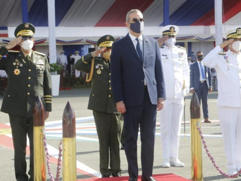 Presidente dispone pago a pensionados, retirados de las Fuerzas Armadas, atrasados desde el 2015