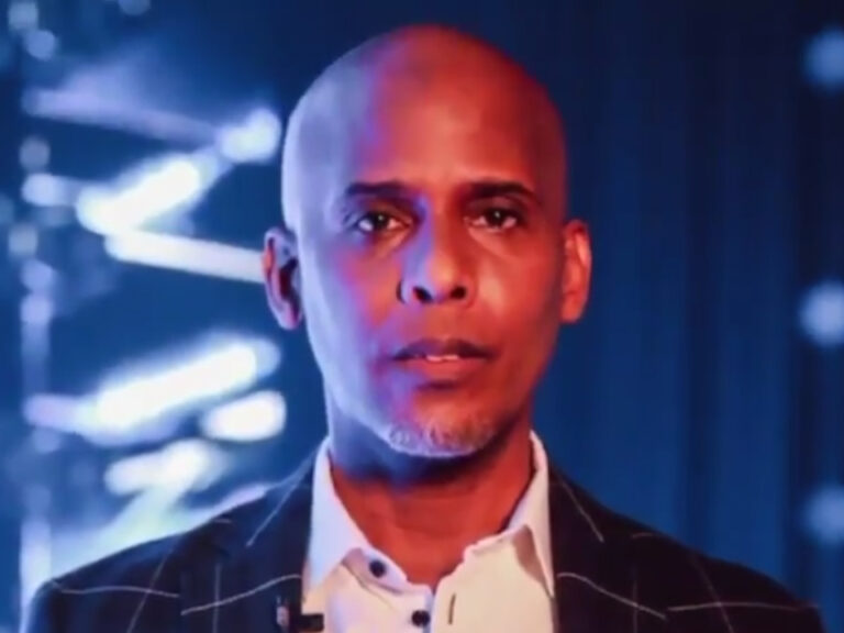 El director cinematográfico Waddys Jáquez protestó por la exclusión de otros artistas