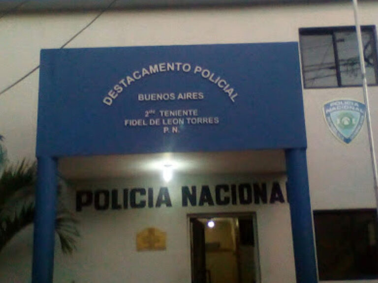 Policías golpean periodista en pleno destacamento policial de Buenos Aires, Herrera