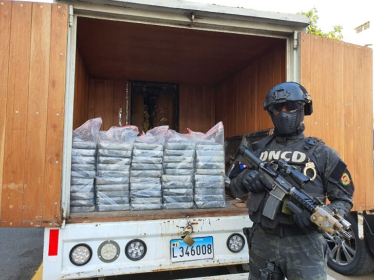 DNCD ocupa 55 paquetes presumiblemente cocaína en operativo próximo al peaje autopista Duarte