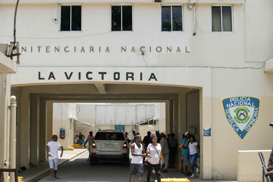 Tres muertos y varios heridos en pleito en la Penitenciaría Nacional de La Victoria