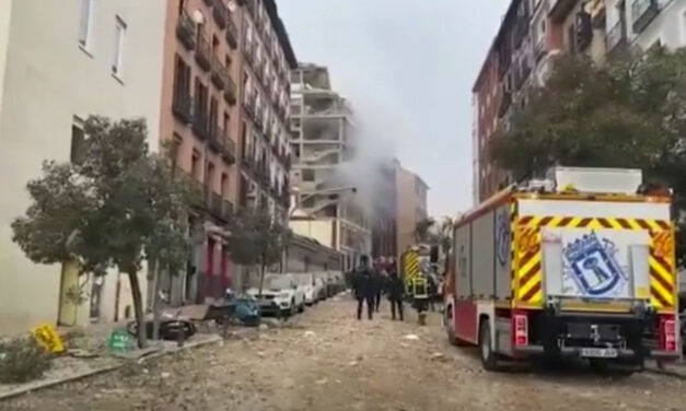 Dos fallecidos y varios heridos por fuerte explosión en el centro de Madrid
