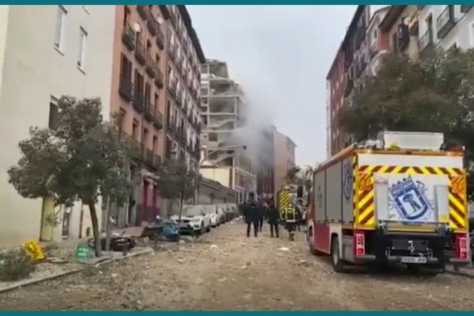 Dos fallecidos y varios heridos por fuerte explosión en el centro de Madrid