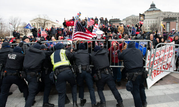 Seguidores de Trump asaltan al Capitolio en Washington, centro del poder político de EEUU