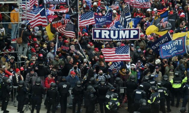 Seguidores de Trump asaltan al Capitolio en Washington, centro del poder político de EEUU