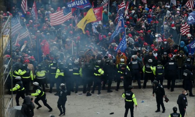 Seguidores de Trump asaltan al Capitolio en Washington, centro del poder político de EEUU