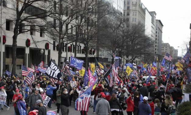 Seguidores de Trump asaltan al Capitolio en Washington, centro del poder político de EEUU