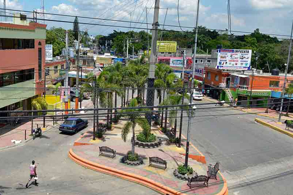 Entrada de Los Alcarrizos y el descuido municipal