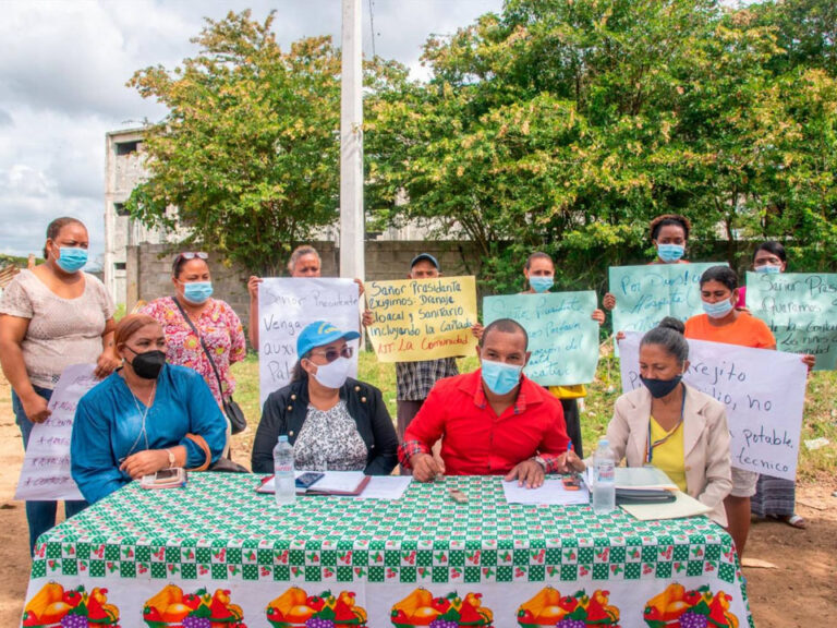 Palmarejo: abandonado por las autoridades