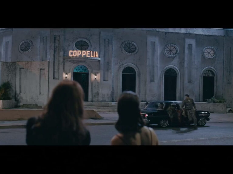 Hotel Coppelia, un film de José María Cabral