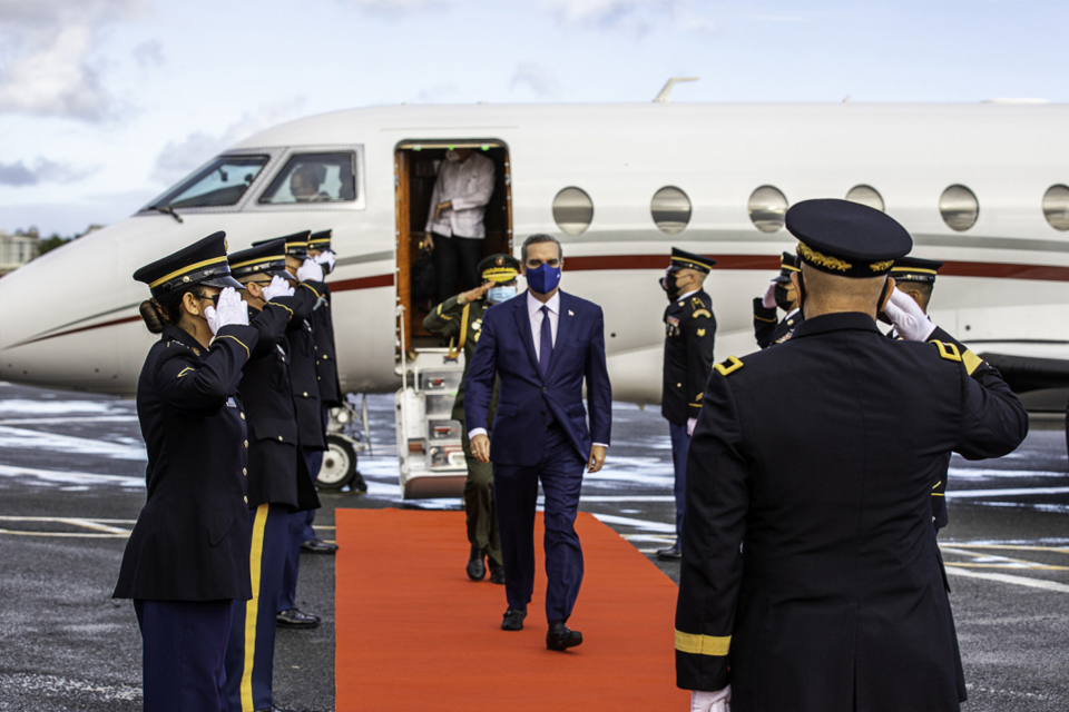 Presidente viaja este sábado a Madrid