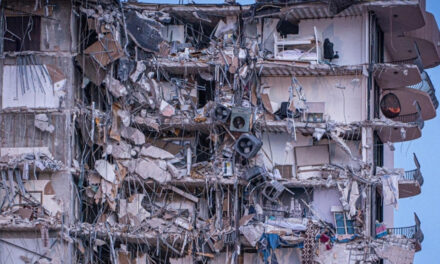 Sube a 4 los muertos y 159 desaparecidos por desplome edificio en Miami