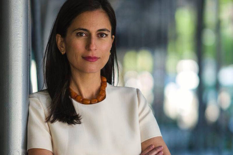 Tali Farhadian para Fiscal Distrito de Manhattan