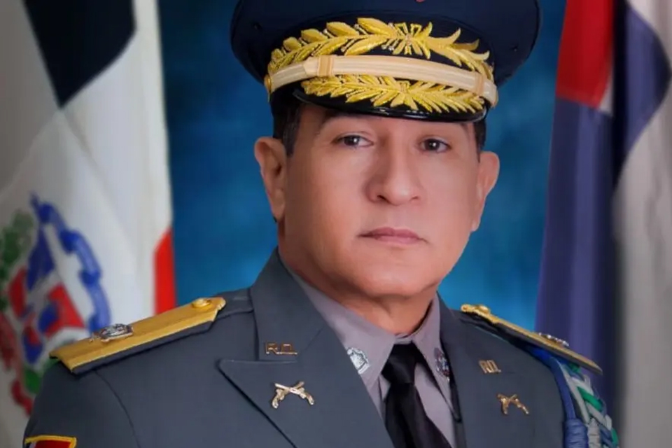 El Presidente cambia al director de la Policía