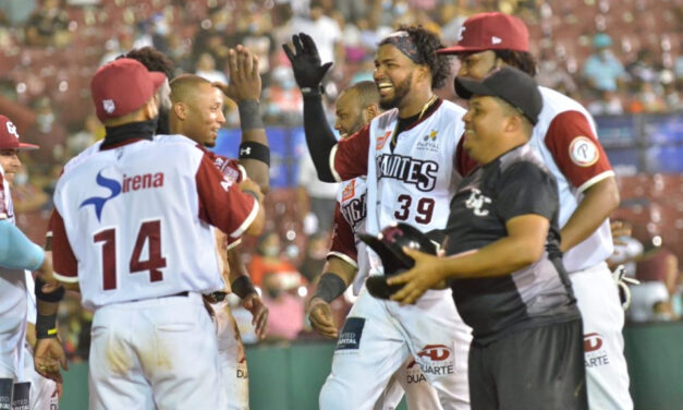 Gigantes del Cibao aplastan a los Tigres