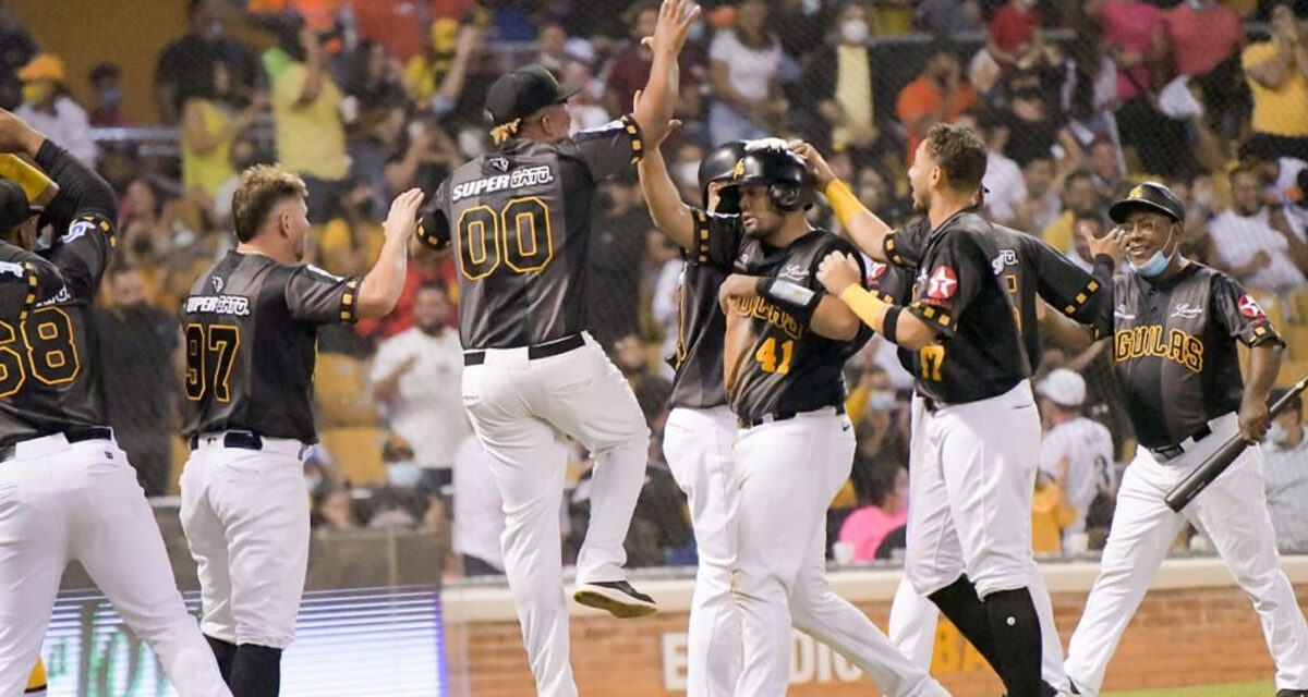 Águilas derrotan 4-1 a los Tigres