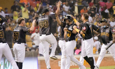 Águilas derrotan 4-1 a los Tigres