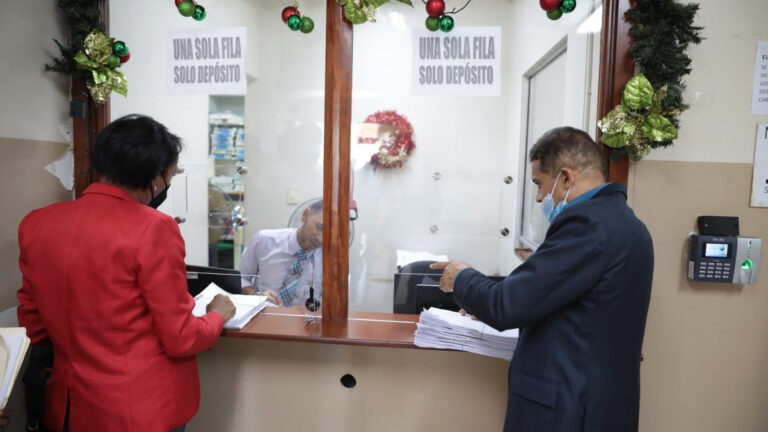 Llevan a la justicia a empresarios por fraudes