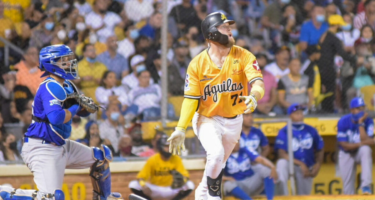 Águilas triunfan frente a los Tigres 4-1