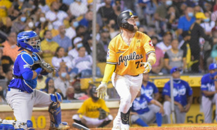 Águilas triunfan frente a los Tigres 4-1