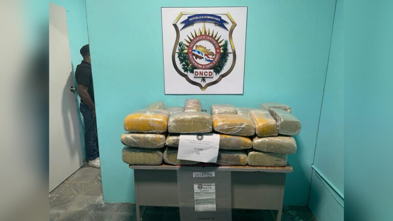 Apresan hombre con más de 200 libras presuntamente de marihuana