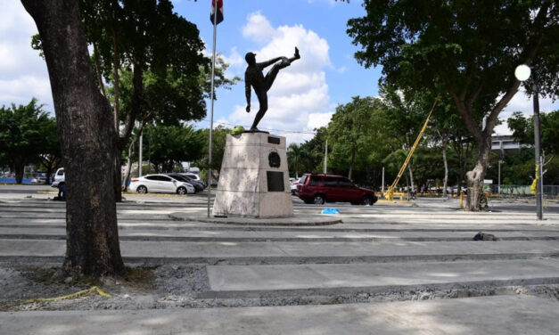 Rescatan plaza estatua homenaje Juan Marichal