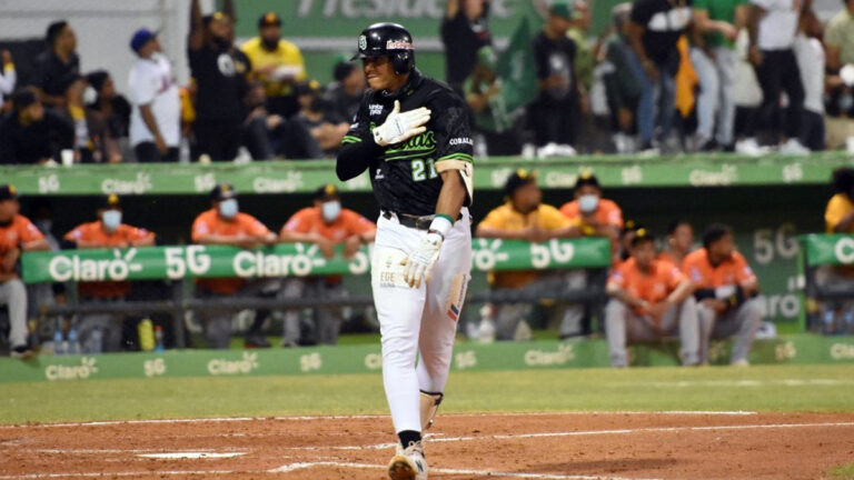 Estrellas superan a las Aguilas 8-6