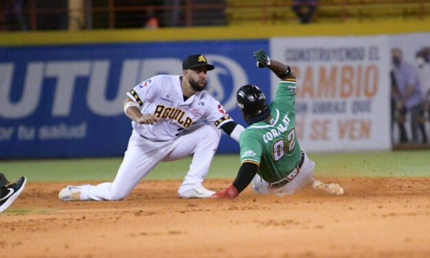 Estrellas vencen a las Águilas 8-3