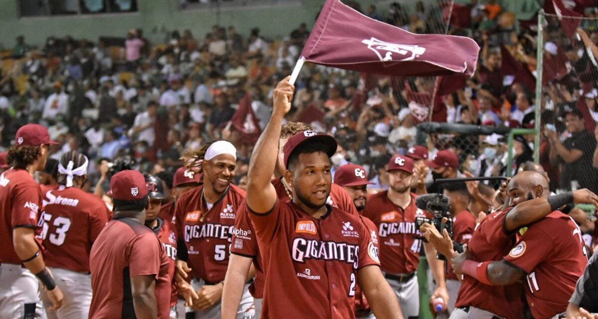 Gigantes del Cibao liquidan a las Estrellas Orientales y se coronan campeones