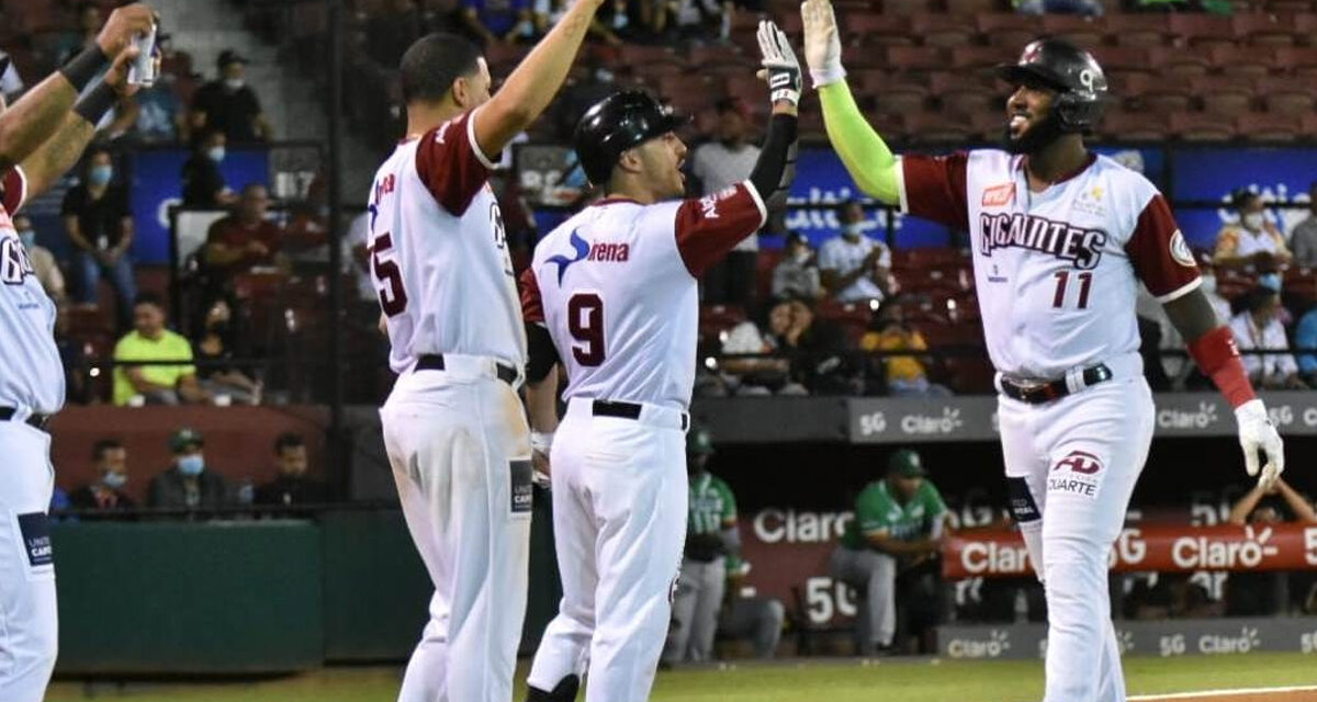 Gigantes derrotan a las Estrellas 9-4