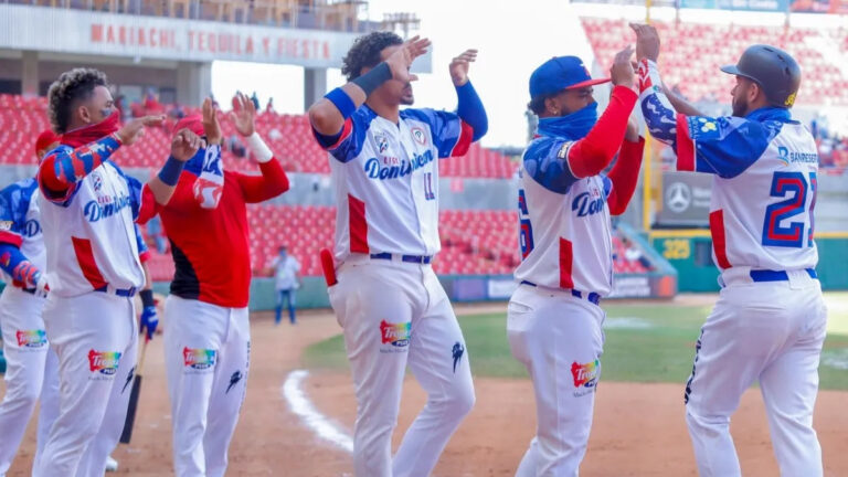 Dominicana vence a Venezuela 8-7; inicia la semifinal