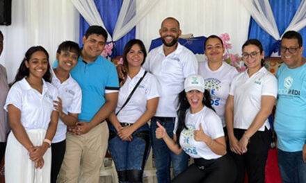 Fundación Soldado de Dios entrega útiles