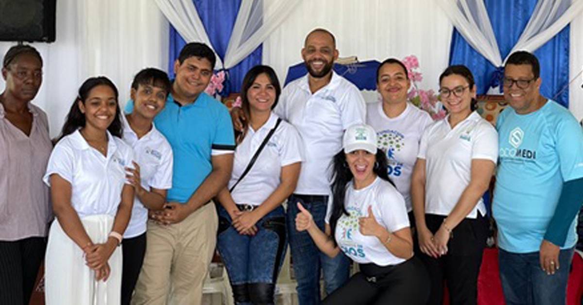 Fundación Soldado de Dios entrega útiles