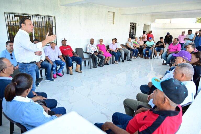 Encuentros con dirigentes del PLD impulsan campaña de Abel