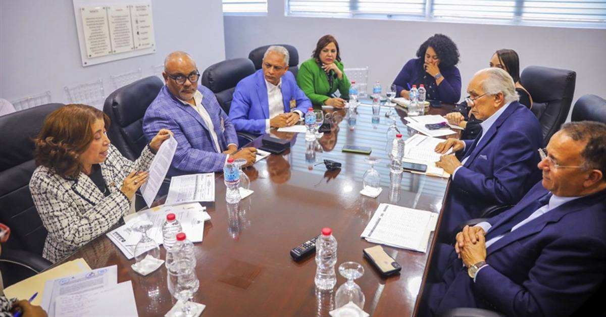 JCE y CONAPE fortalecen registro documental