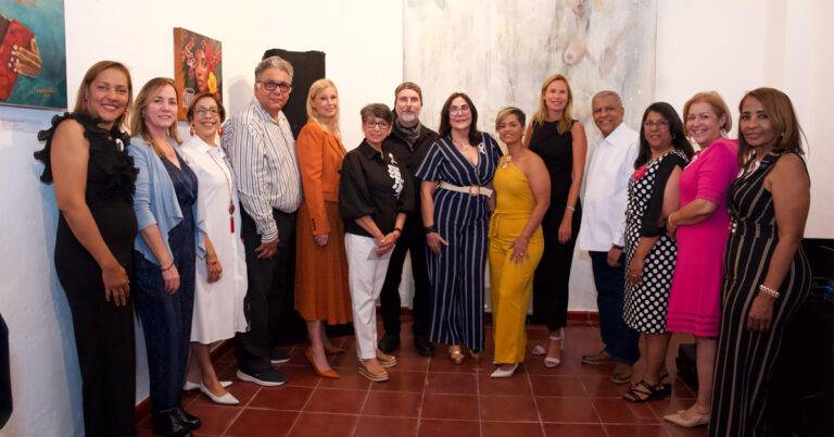 Arte Solidario: Exposición beneficia pacientes con cáncer