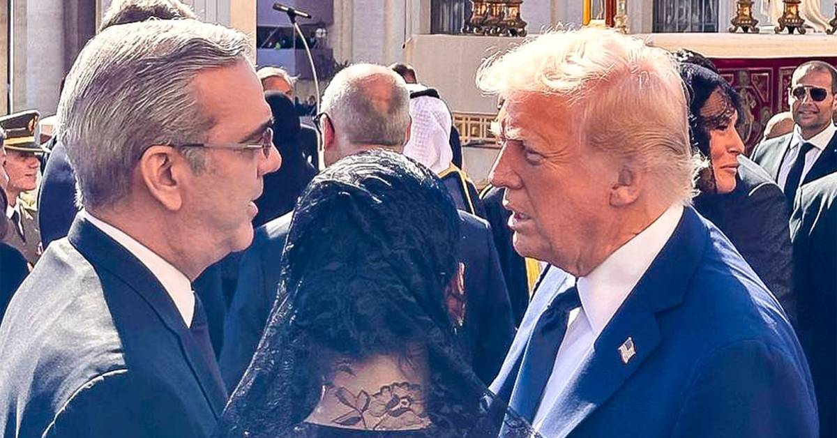 Abinader conversó con Trump durante ceremonia funeral del Papa