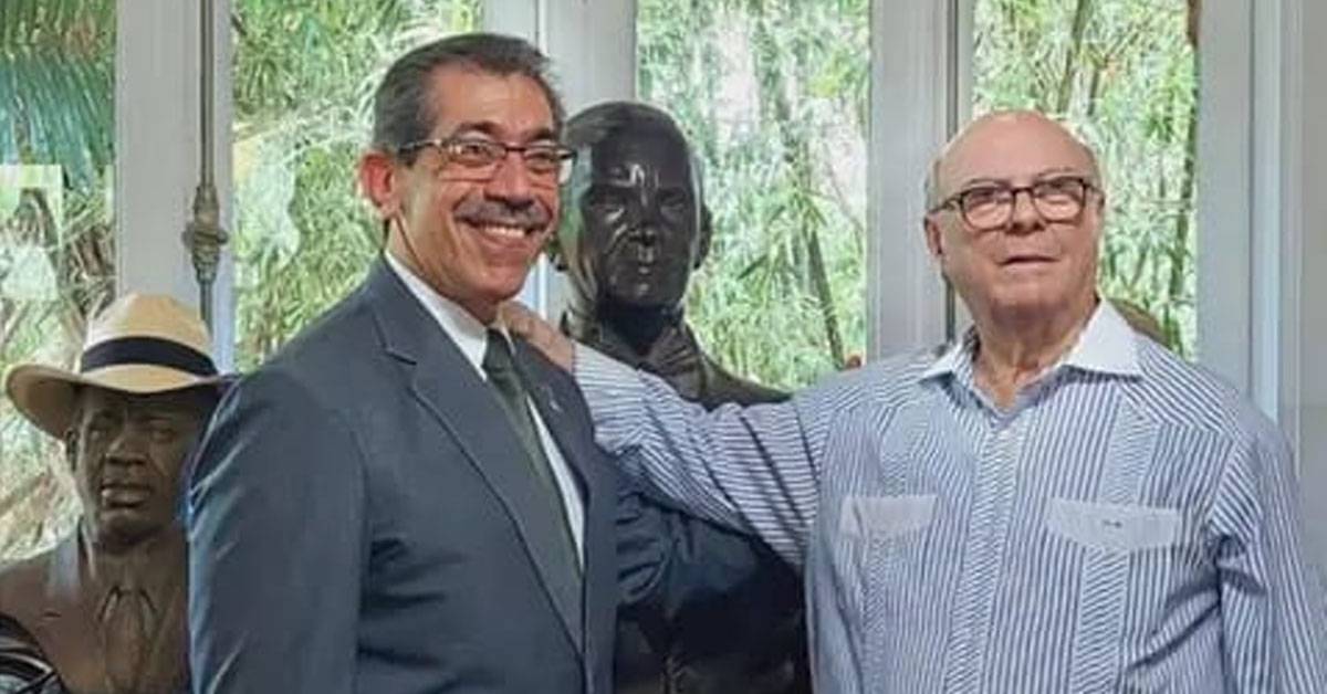 Asjana David visita a Hipólito Mejía para discutir futuro UASD